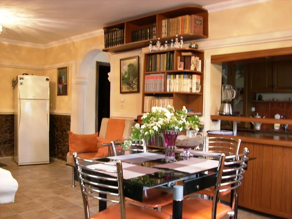 Deluxe Guest House Kvariati